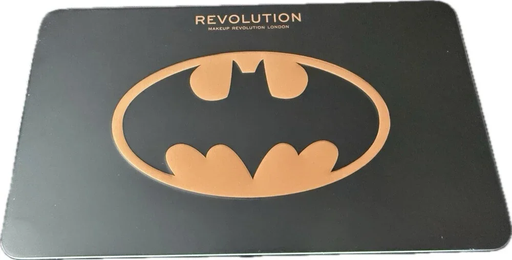 Makeup Revolution x Batman This City Needs Me Forever Flawless Palette NEW DC